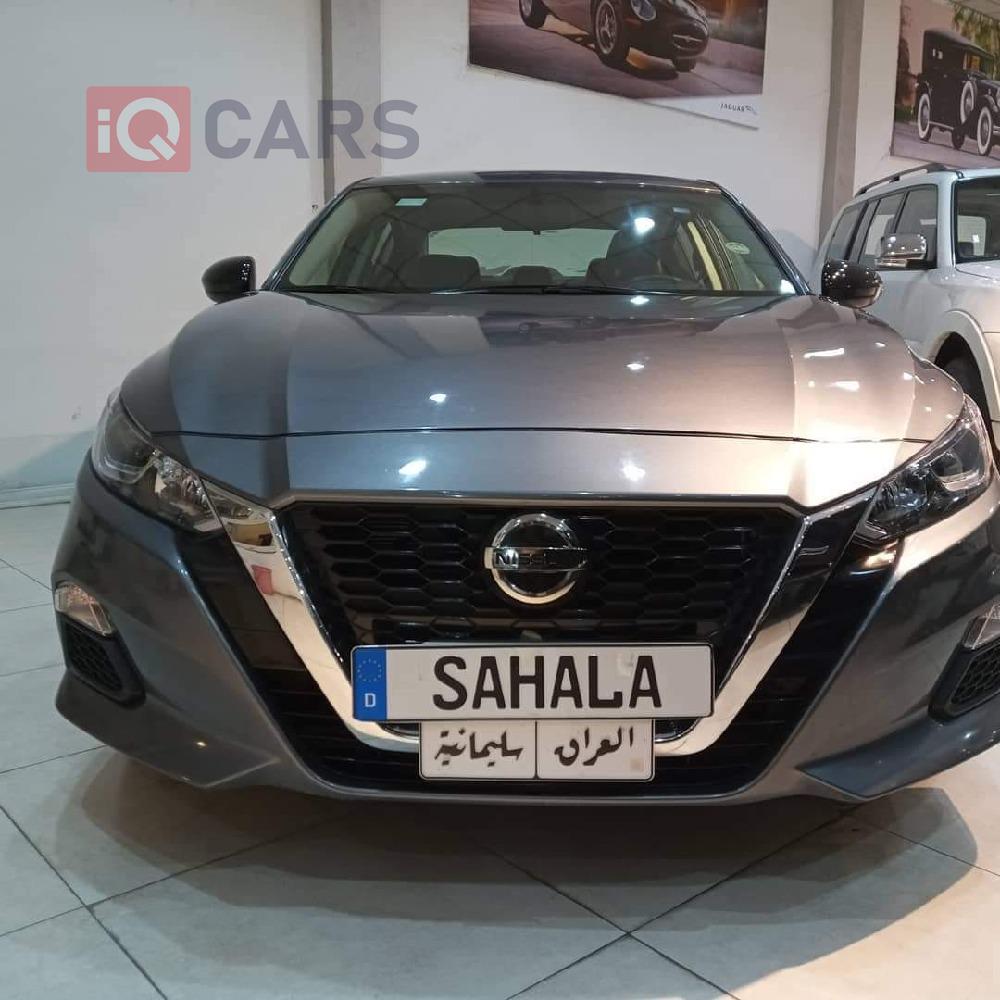نیسان ئەلتیما